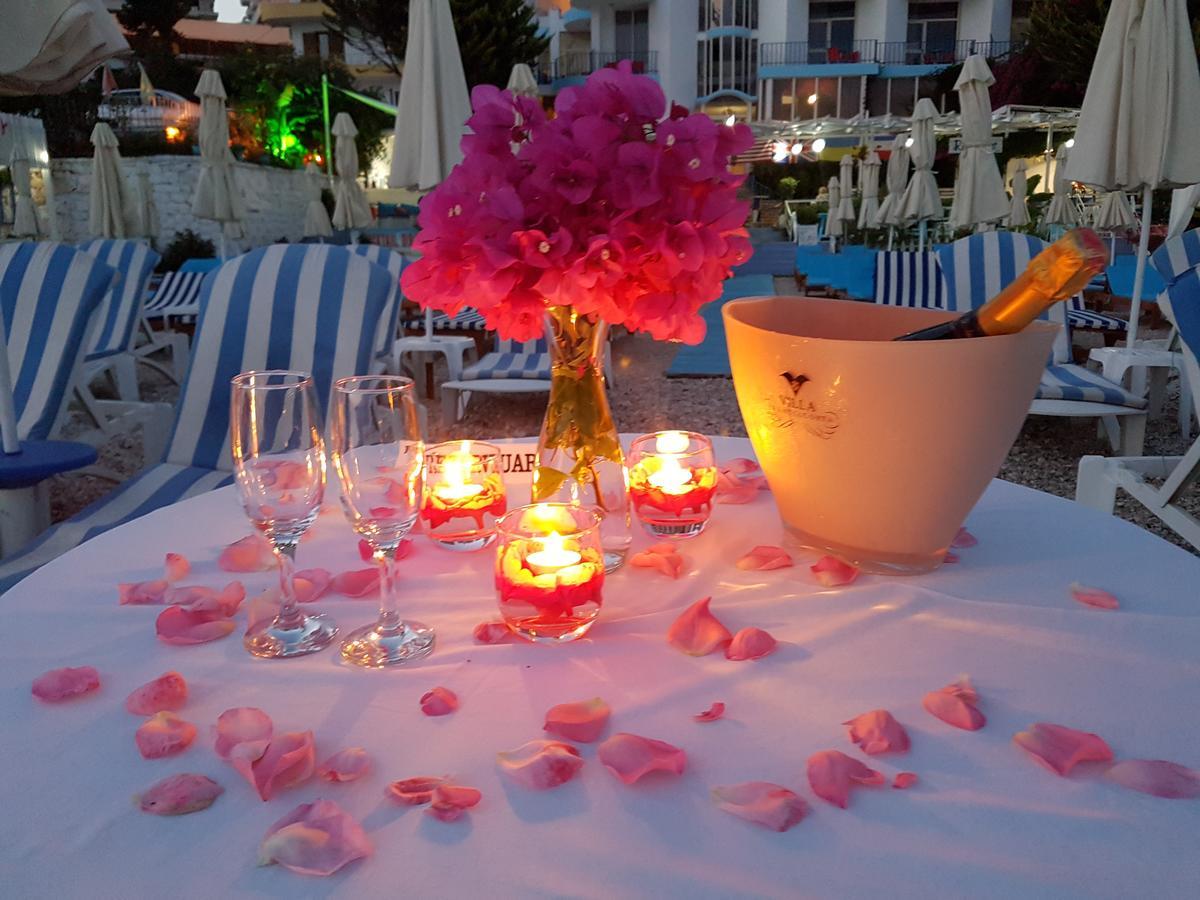 Cocktail & Dreams - Beach Hotel Sarandë Eksteriør billede